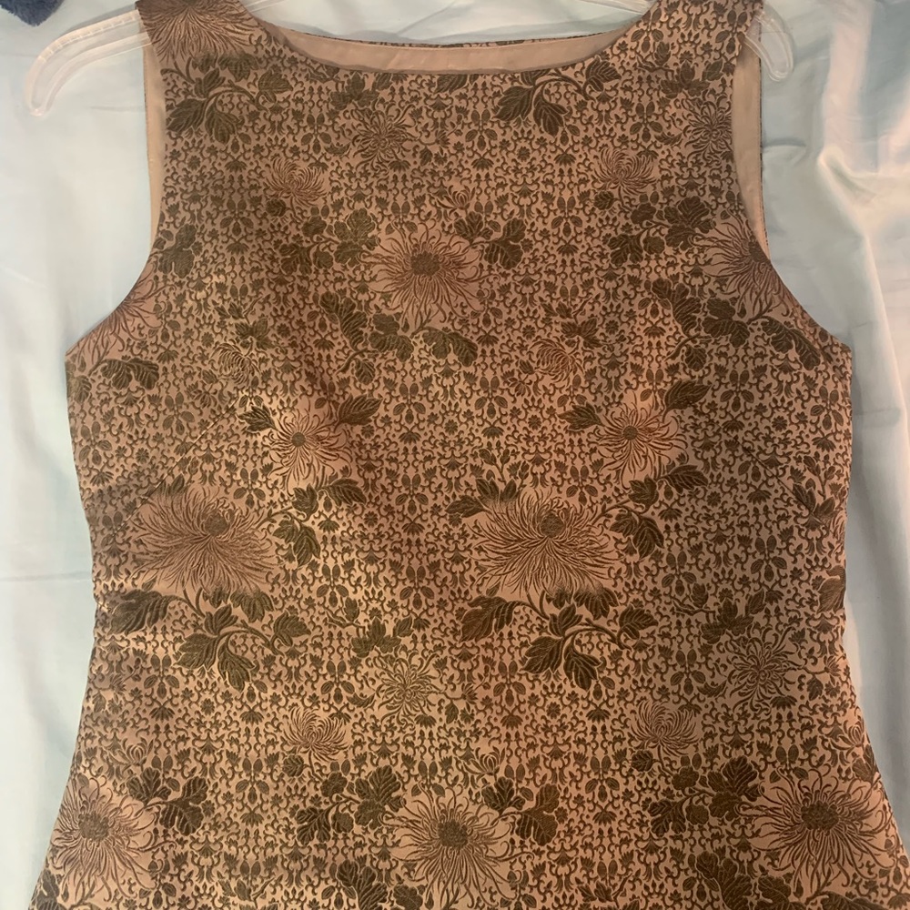 Textured brocade jacquard Silky Vest - Picture 2 of 5
